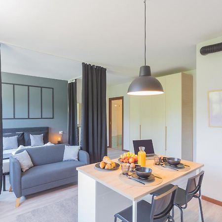 Black Loft Como By Rent All Como Kültér fotó