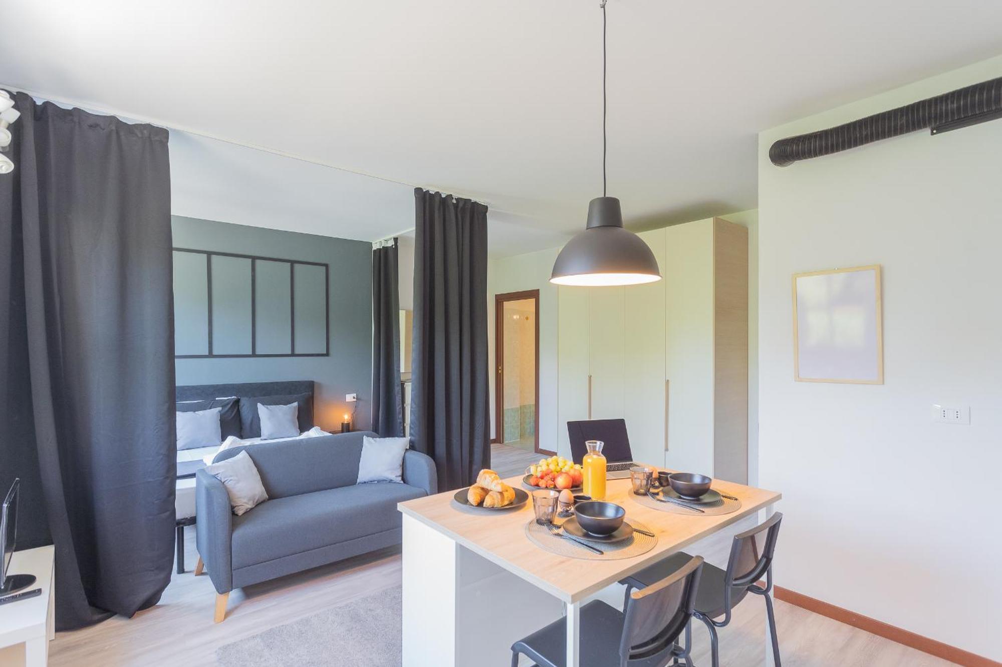 Black Loft Como By Rent All Como Kültér fotó