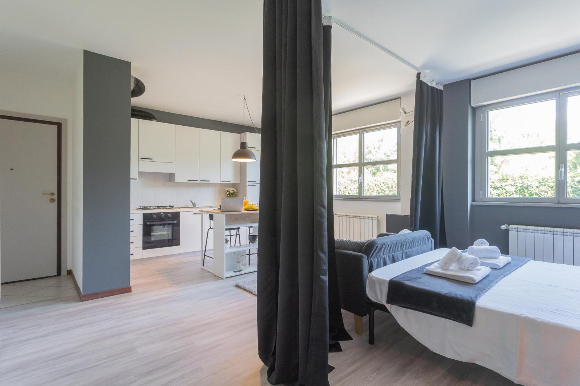 Black Loft Como By Rent All Como Kültér fotó
