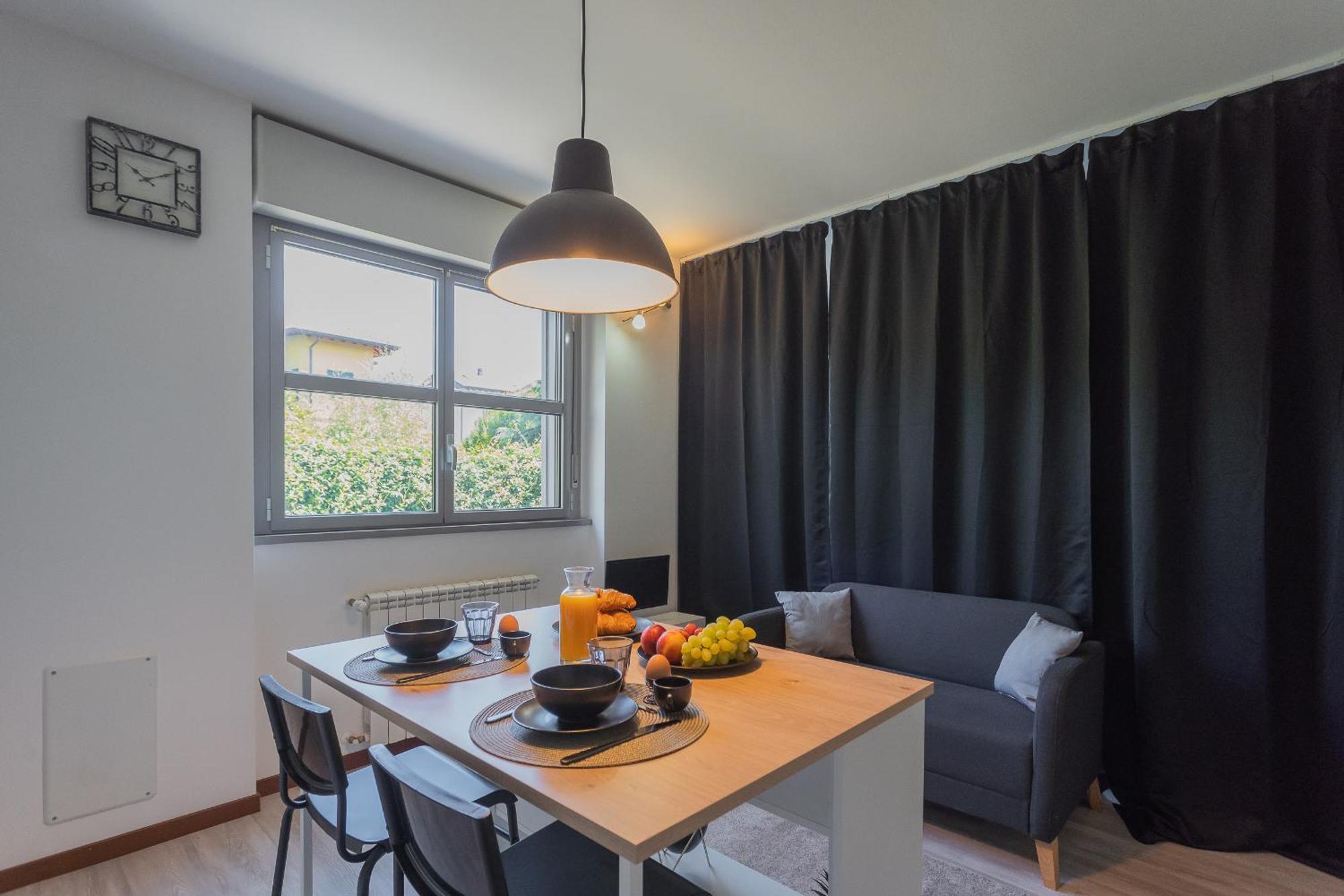 Black Loft Como By Rent All Como Kültér fotó