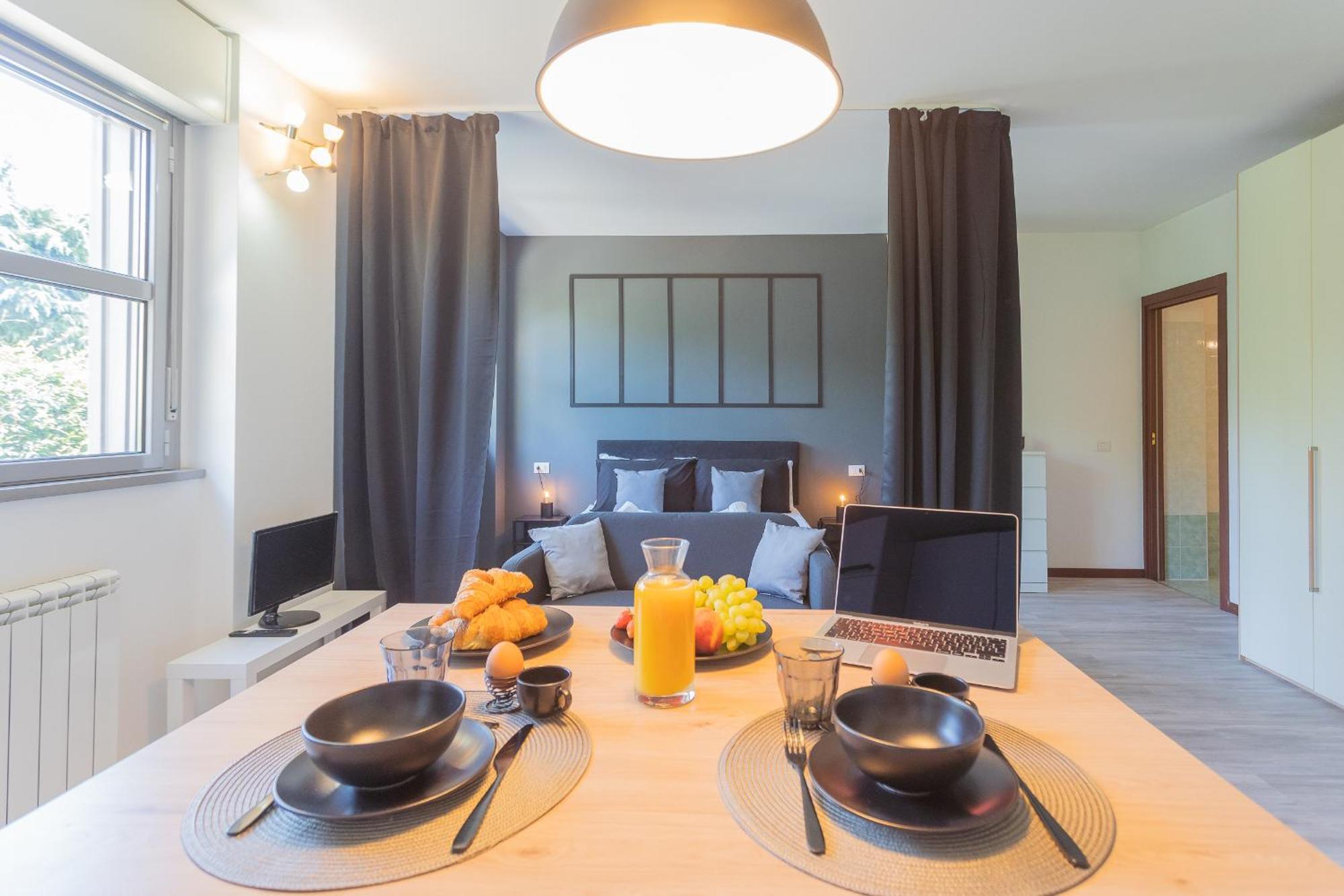 Black Loft Como By Rent All Como Kültér fotó
